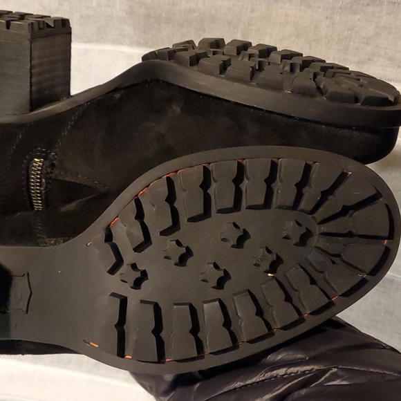 Beautiful suede waterproof booties with double zipper and leather strap detail - Picture 8 of 10